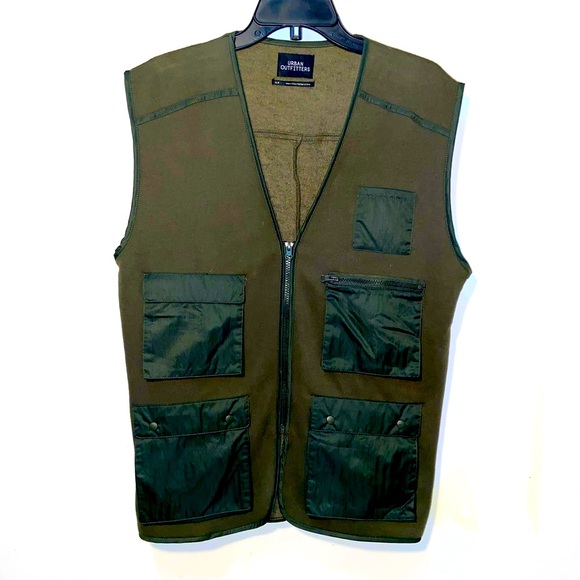 URBAN OUTFITTERS - Green Utility Vest - Picture 1 of 7
